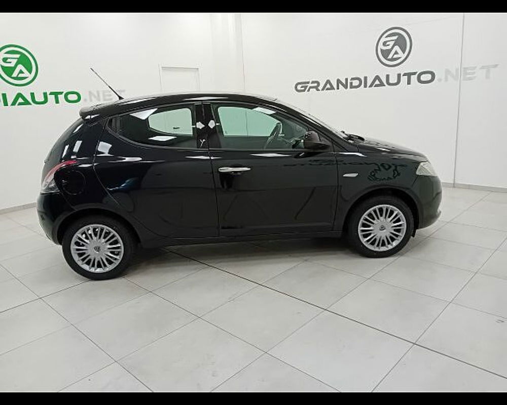 Lancia Ypsilon usata a Alessandria (5)