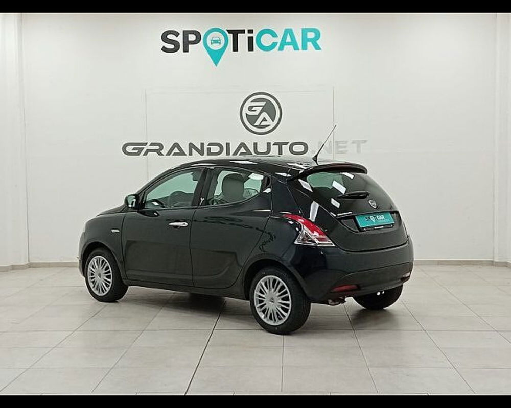 Lancia Ypsilon usata a Alessandria (6)