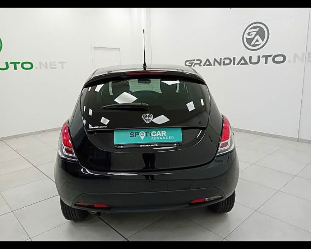 Lancia Ypsilon usata a Alessandria (7)