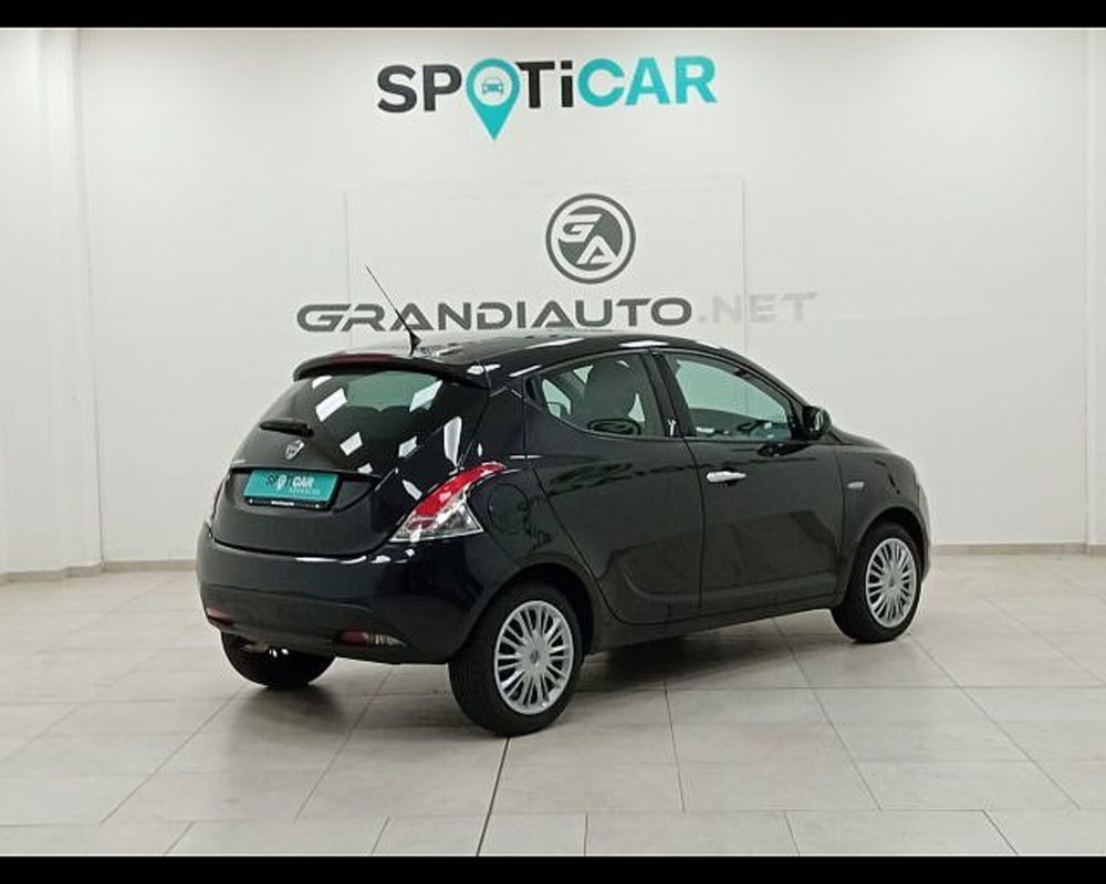 Lancia Ypsilon usata a Alessandria (8)