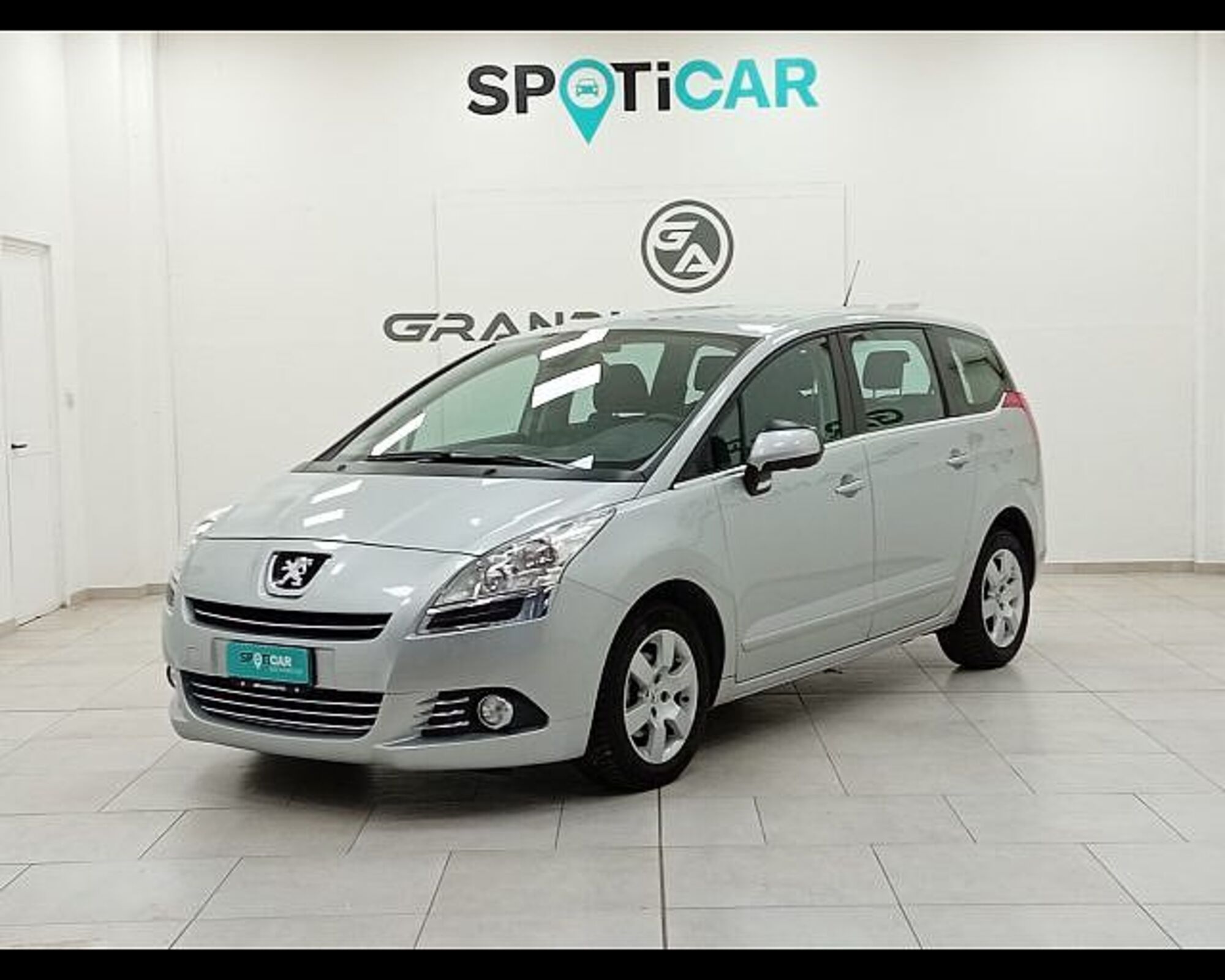 Peugeot 5008 1.6 HDi 112CV Tecno del 2012 usata a Alessandria