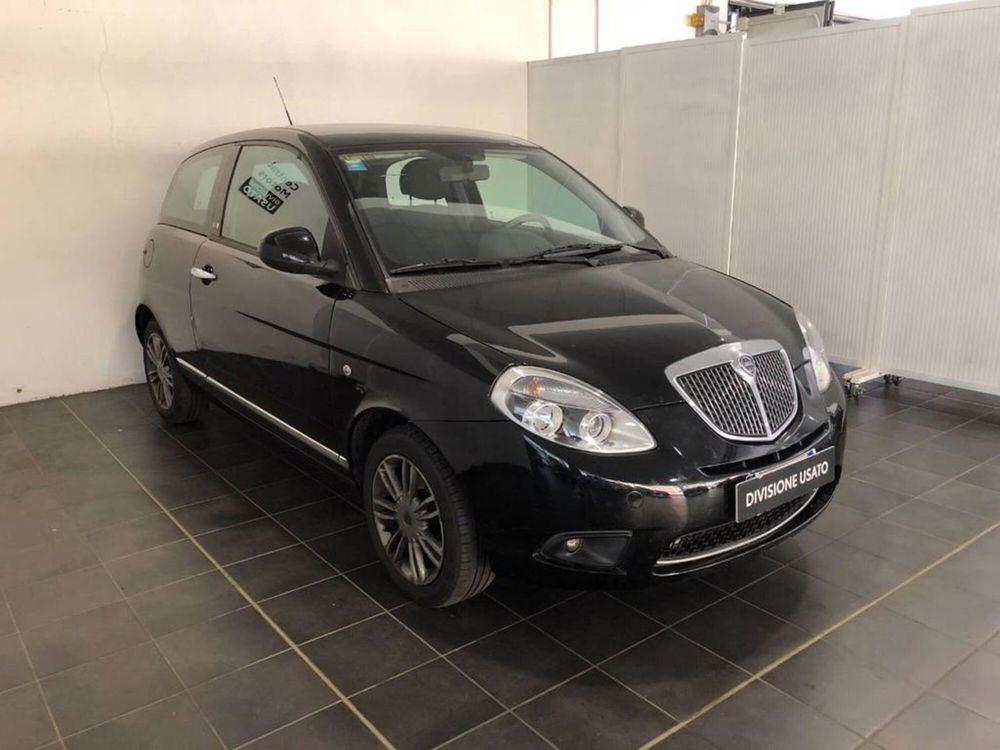 Lancia Ypsilon usata a Torino (3)