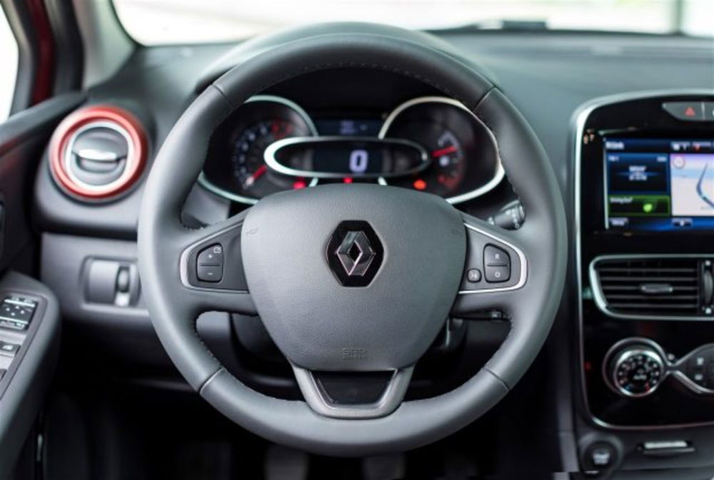 Renault Clio usata a Teramo (11)