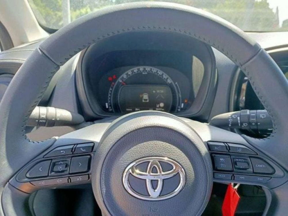 Toyota Aygo X usata a Firenze (13)