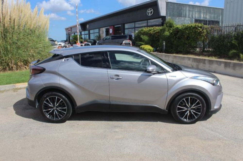 Toyota Toyota C-HR usata a Roma (14)