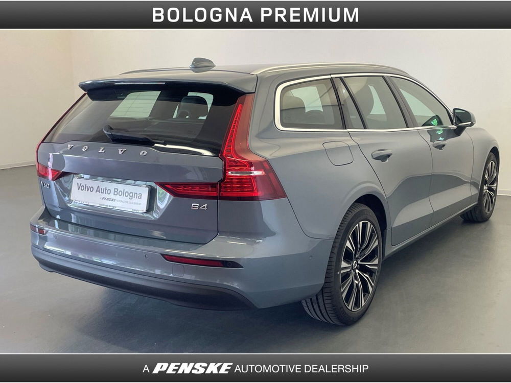 Volvo V60 nuova a Bologna (2)