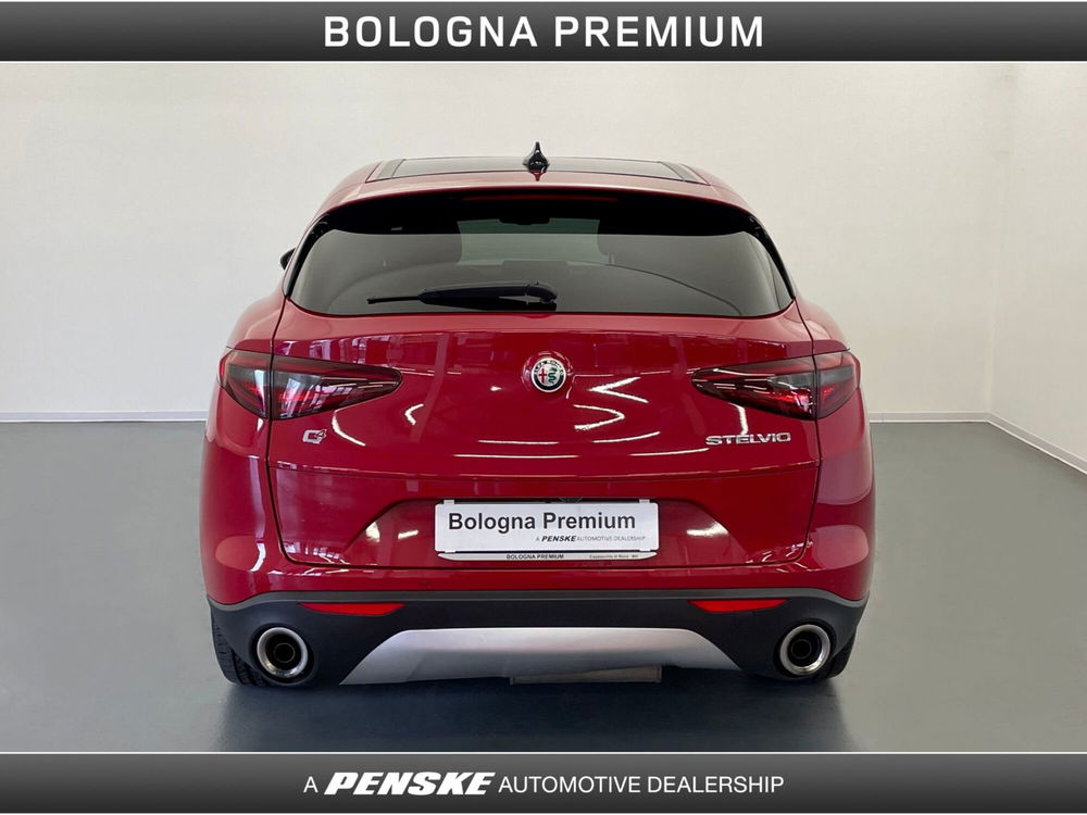 Alfa Romeo Stelvio usata a Bologna (7)