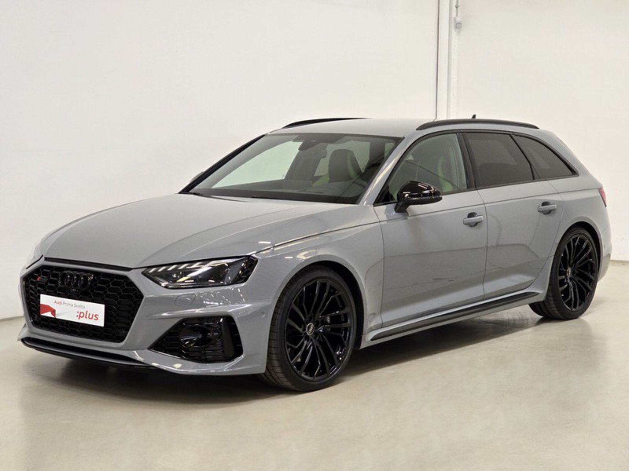 Audi A4 Avant 2.0 16V TFSI quattro tiptronic del 2023 usata a Asti