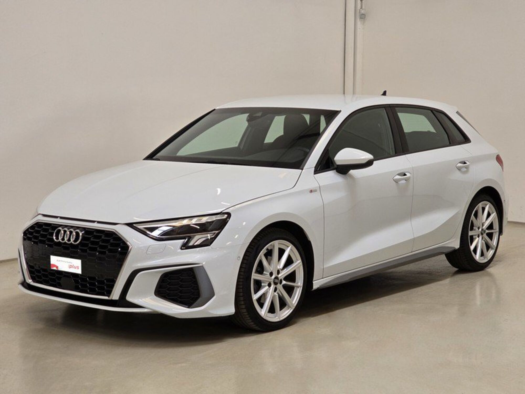 Audi A3 Sportback 35 2.0 tdi S line edition s-tronic del 2023 usata a Borgo San Dalmazzo