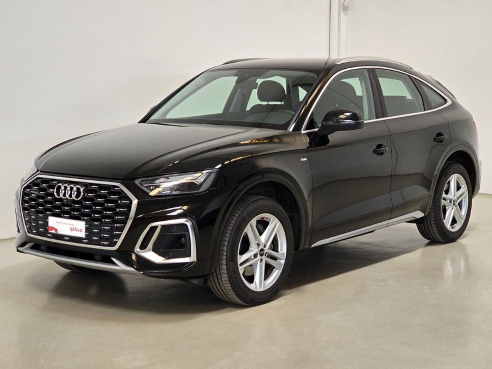 Audi Q5 Sportback Sportback 40 2.0 tdi mhev 12V quattro s-tronic del 2021 usata a Alba