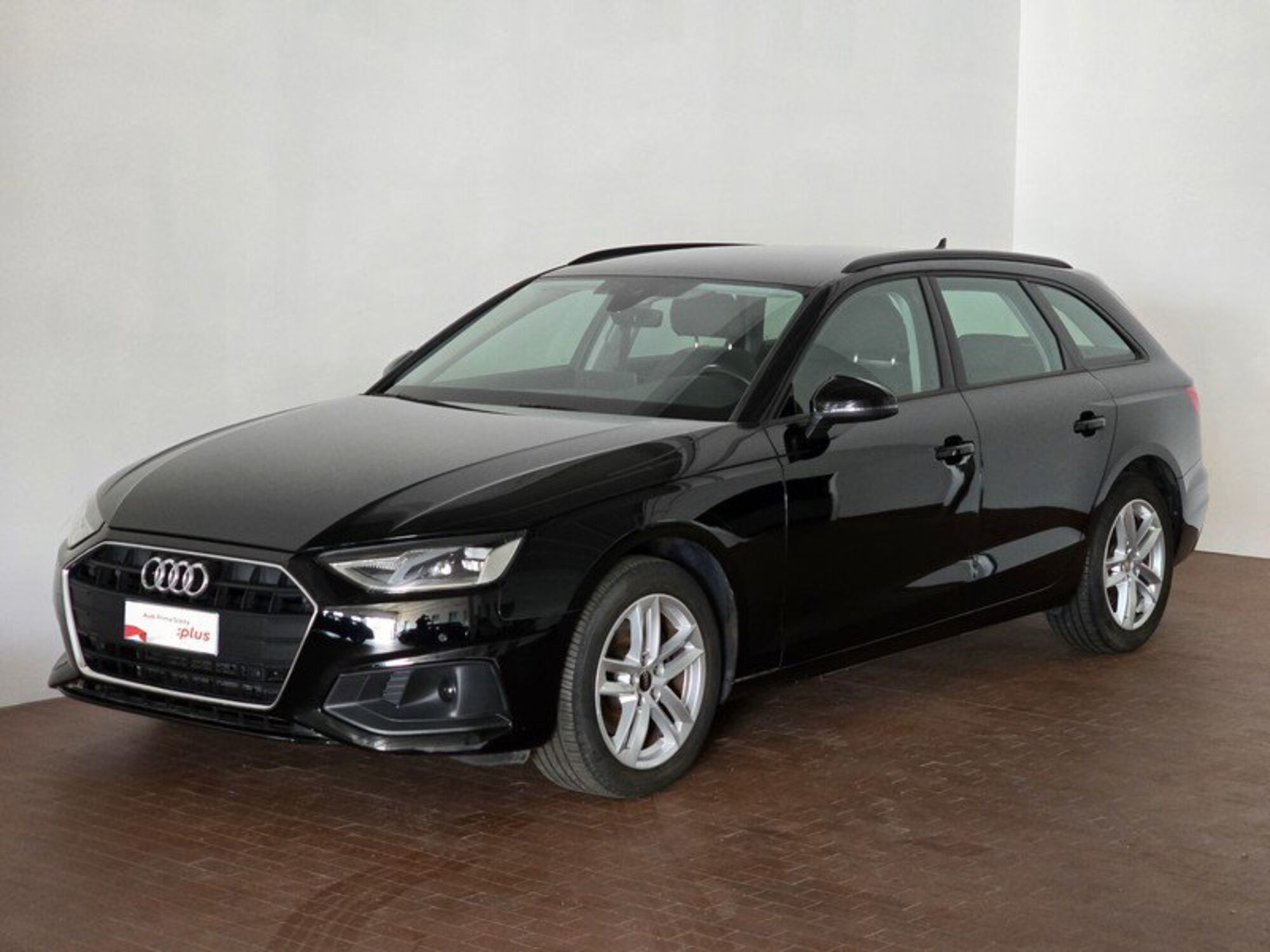 Audi A4 Avant 35 2.0 tdi mhev Business Advanced 163cv s-tronic del 2022 usata a Borgo San Dalmazzo