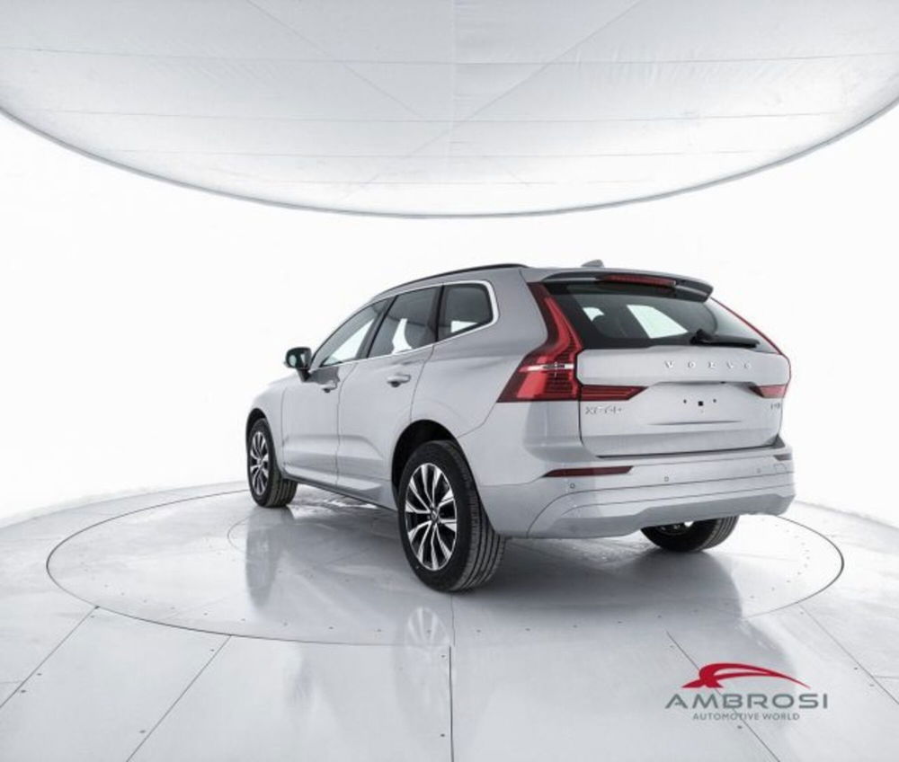 Volvo XC60 nuova a Perugia (4)