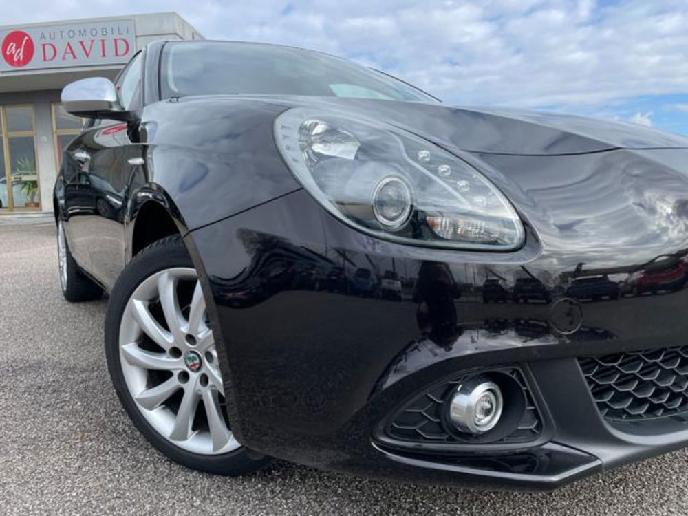 Alfa Romeo Giulietta usata a Pordenone (5)