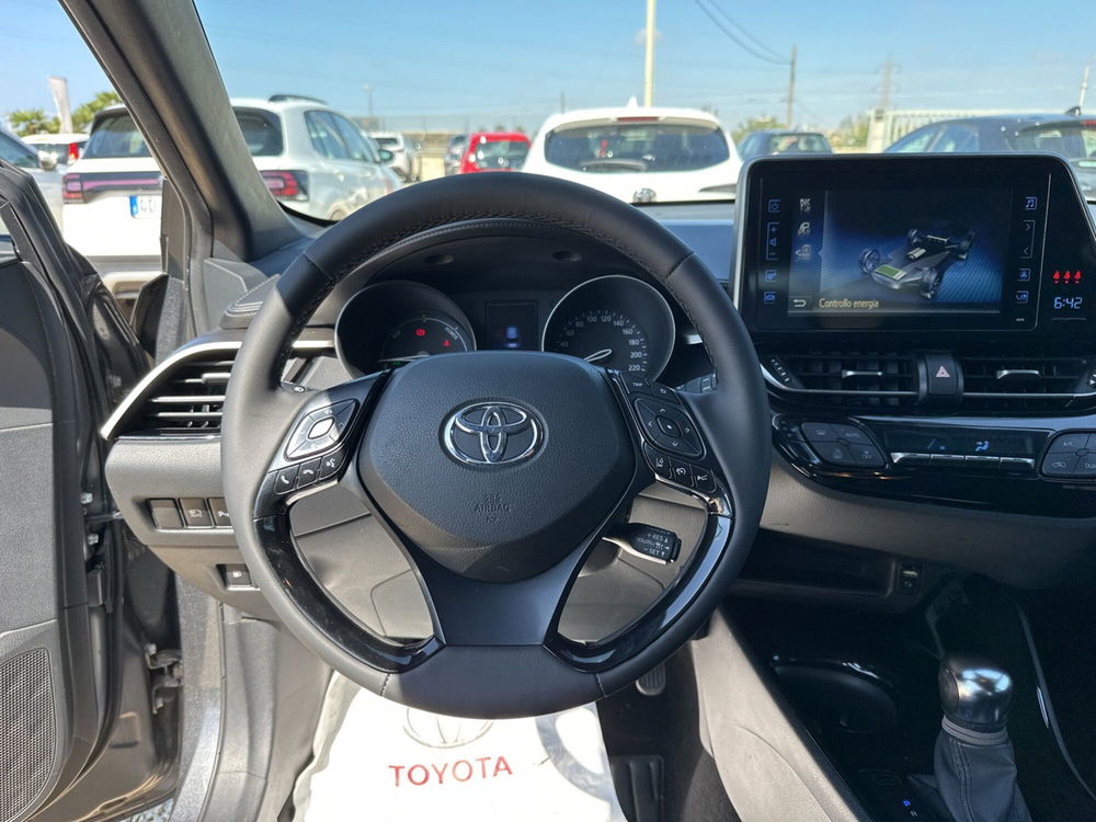 Toyota Toyota C-HR usata a Ragusa (10)