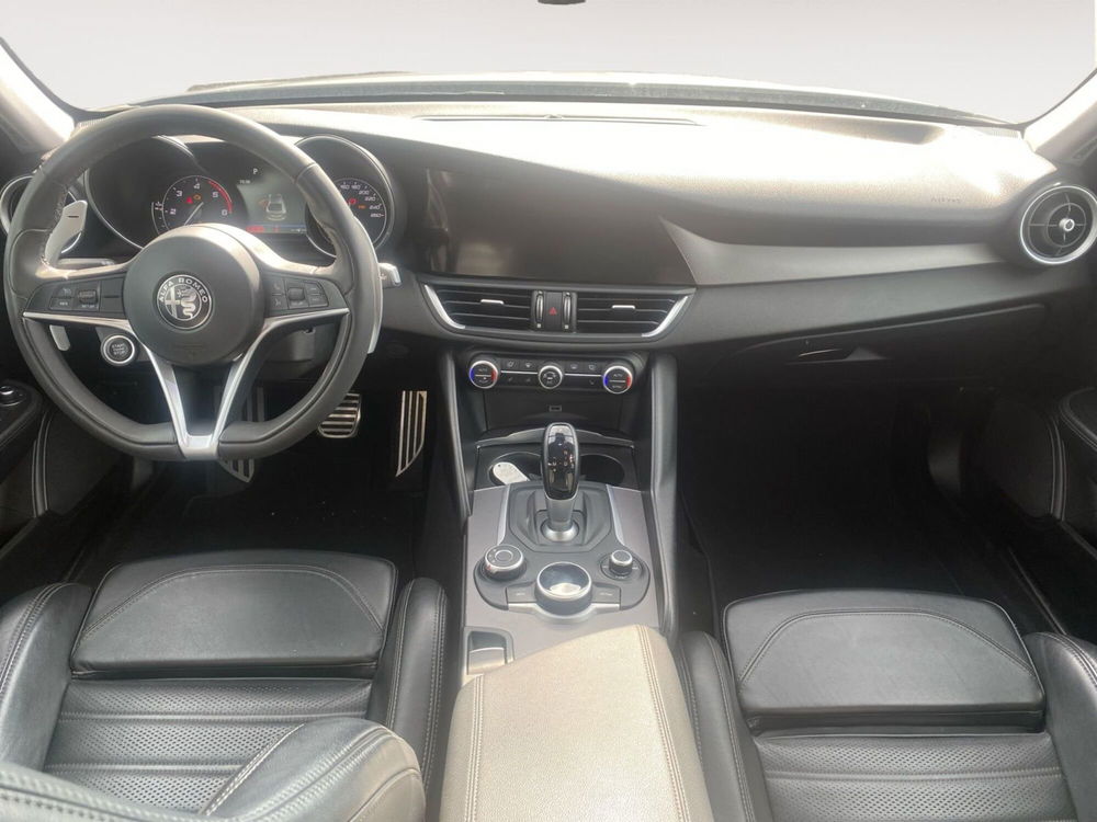 Alfa Romeo Giulia usata a Pordenone (10)