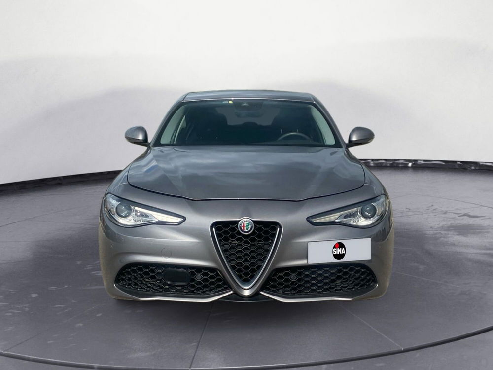 Alfa Romeo Giulia usata a Pordenone (8)