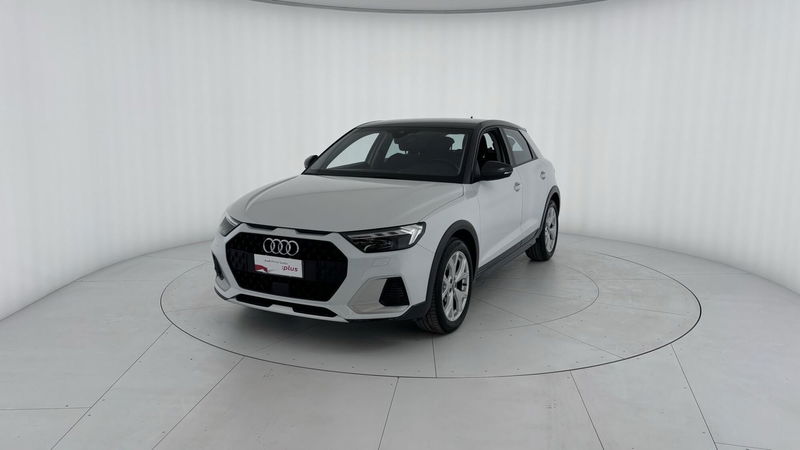 Audi A1 citycarver 25 TFSI  del 2020 usata a Massa