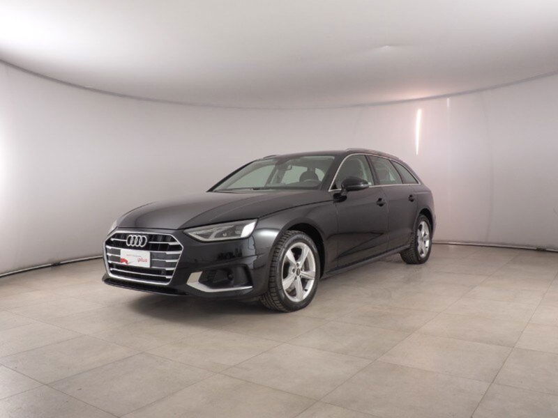 Audi A4 Avant 30 TDI/136 CV S tronic Business Advanced  del 2021 usata a Palermo