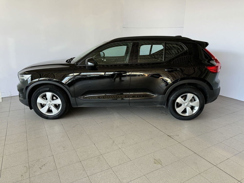 Volvo XC40 usata a Milano (4)