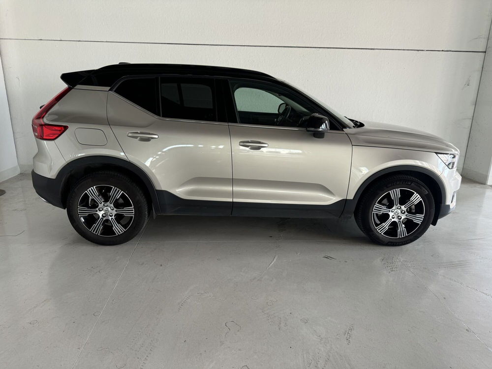 Volvo XC40 usata a Milano (8)