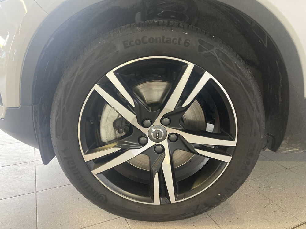 Volvo XC40 usata a Milano (16)