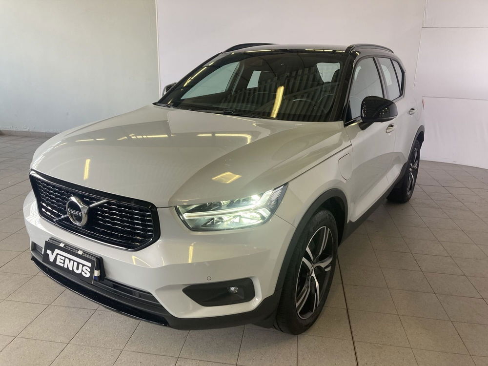 Volvo XC40 usata a Milano (2)