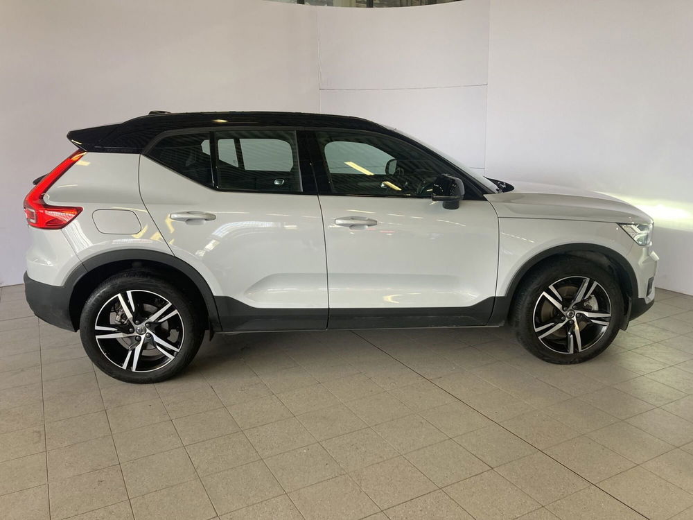 Volvo XC40 usata a Milano (8)