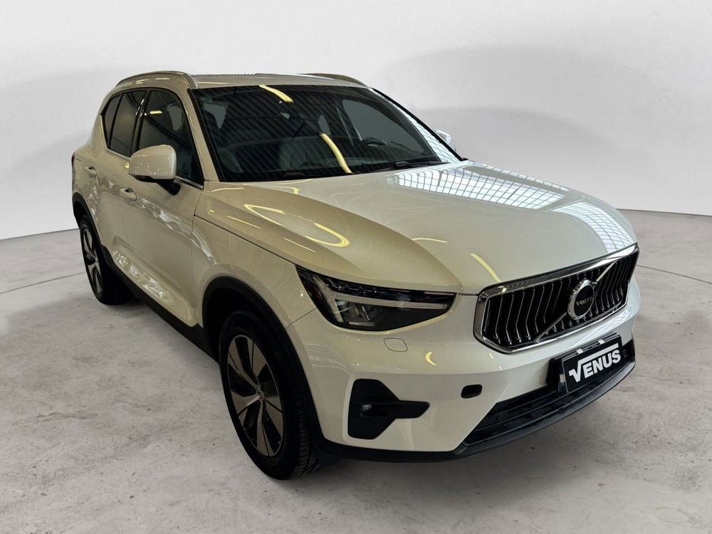 Volvo XC40 nuova a Monza e Brianza (19)