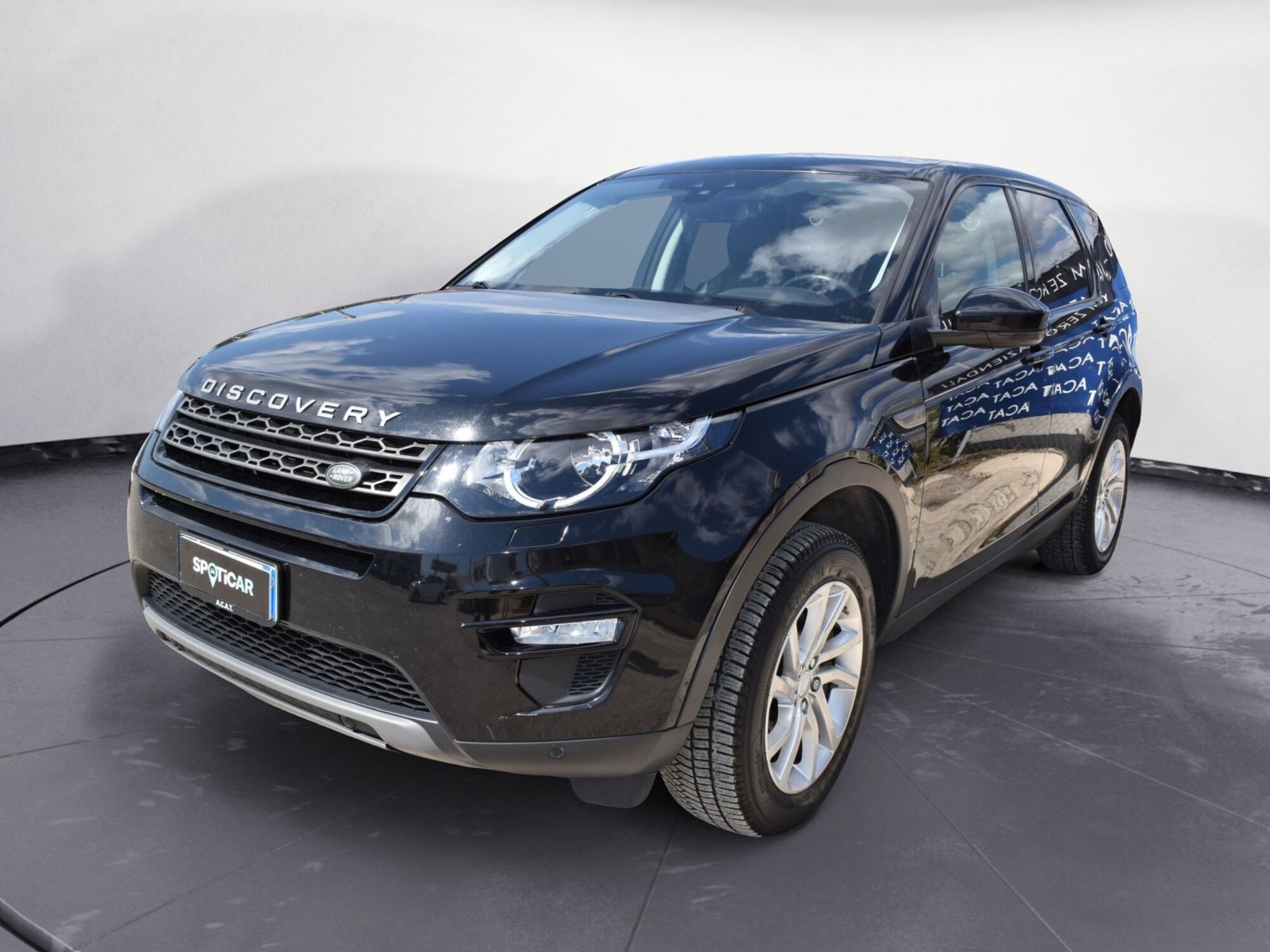 Land Rover Discovery Sport 2.0 TD4 150 CV Pure  del 2018 usata a Catania