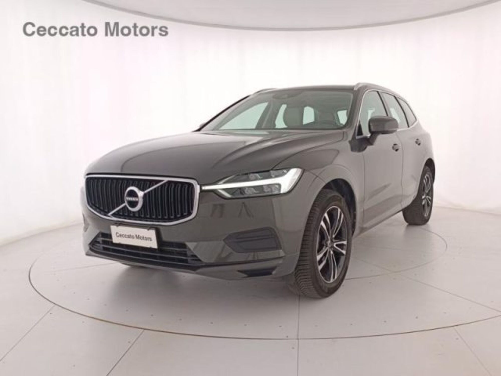 Volvo XC60 D4 Business  del 2019 usata a Padova