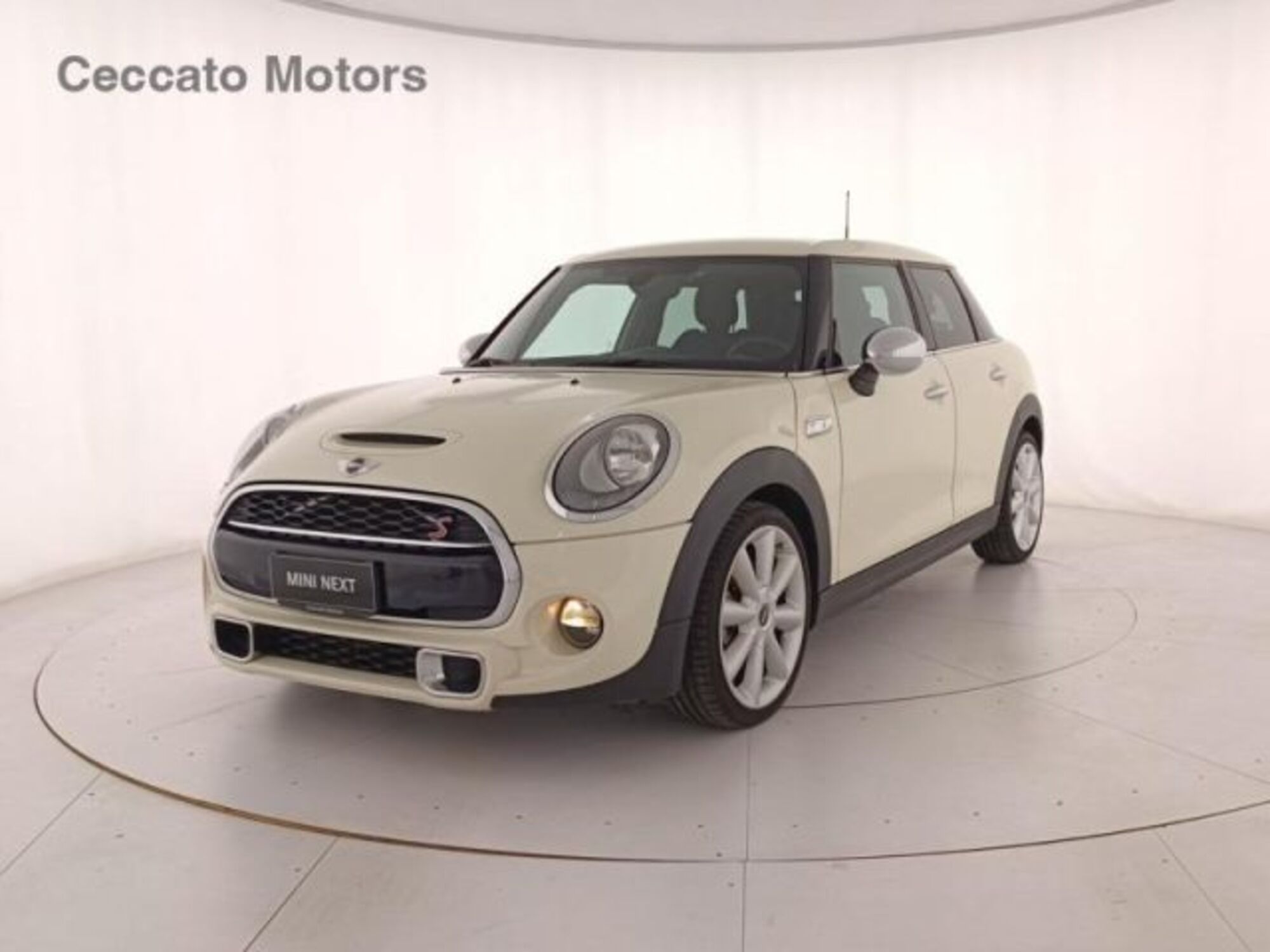 MINI Mini 2.0 Cooper S 5 porte  del 2015 usata a Padova