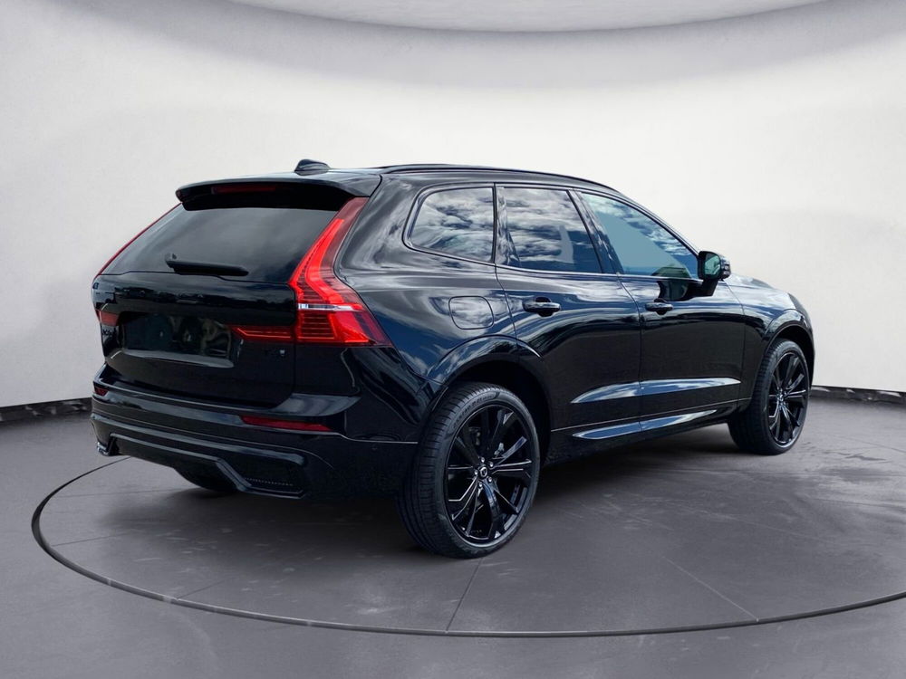 Volvo XC60 nuova a Pordenone (5)