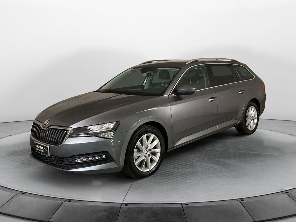 Skoda Superb Station Wagon usata a Varese