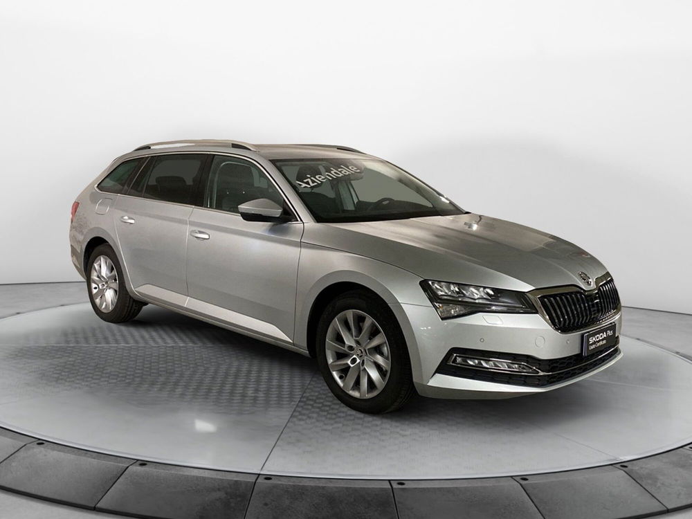 Skoda Superb Station Wagon nuova a Varese (3)