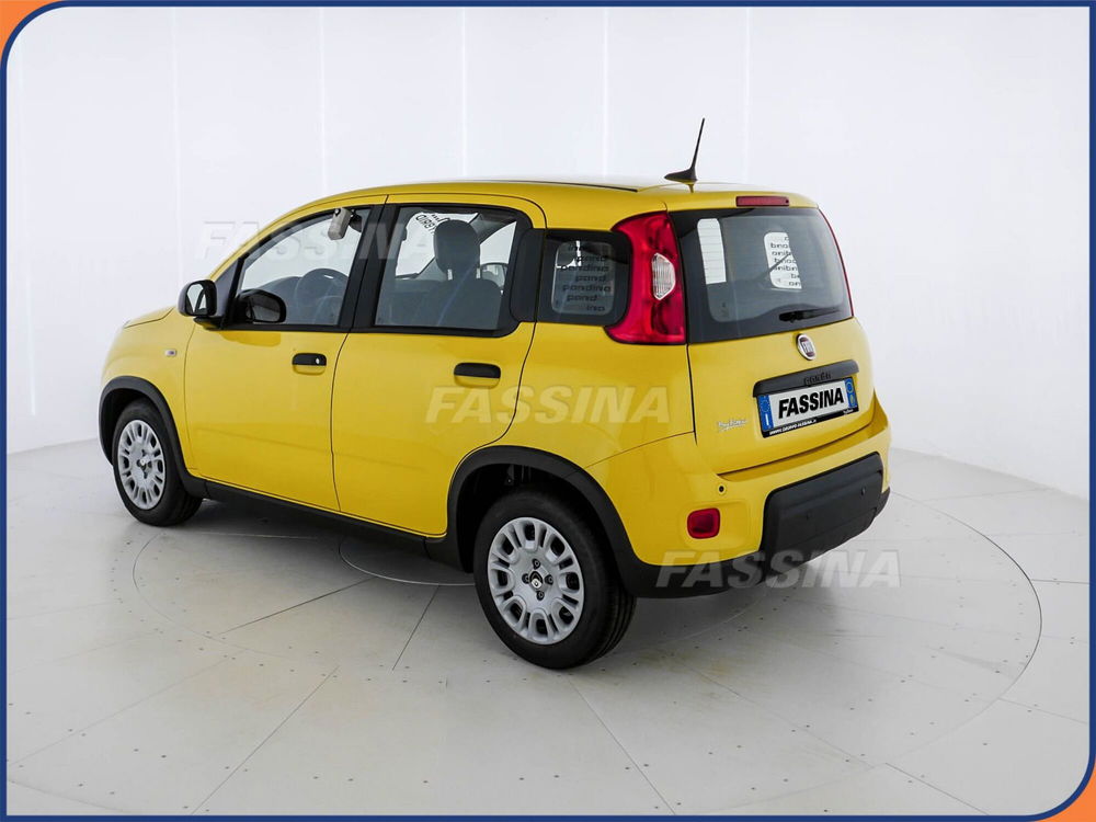 Fiat Panda Cross nuova a Milano (4)