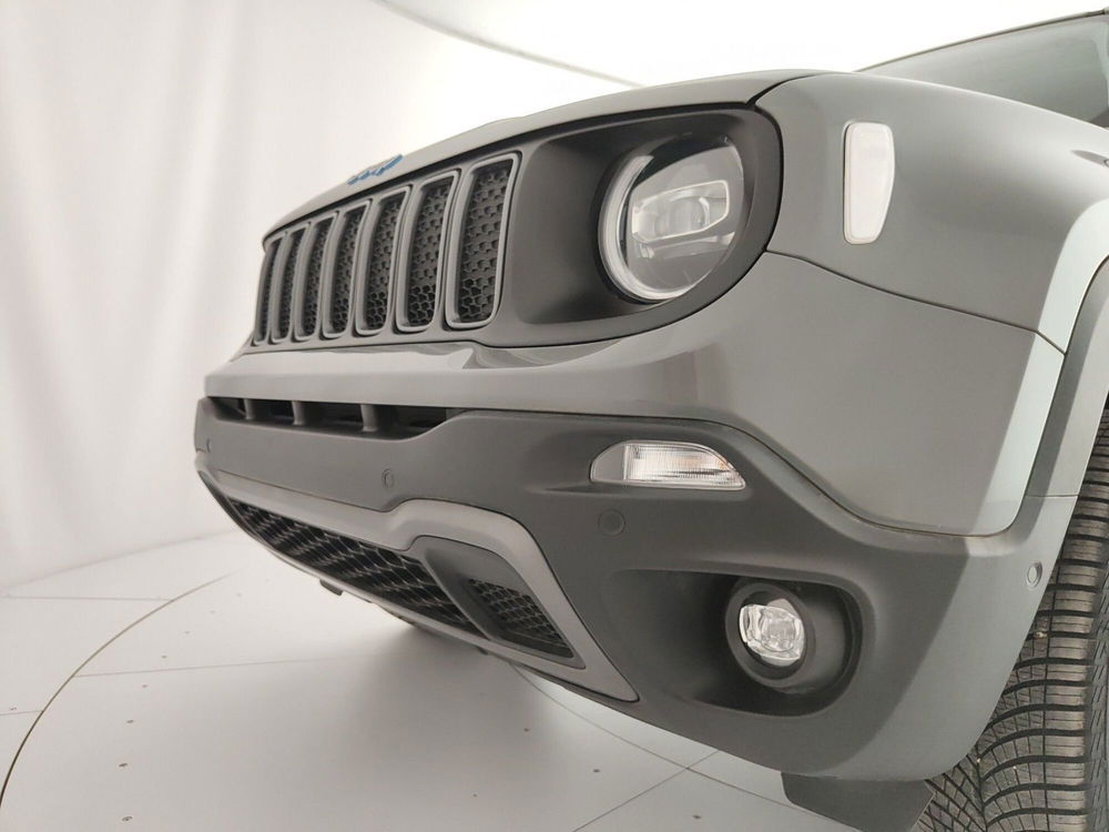 Jeep Renegade nuova a Caserta (17)