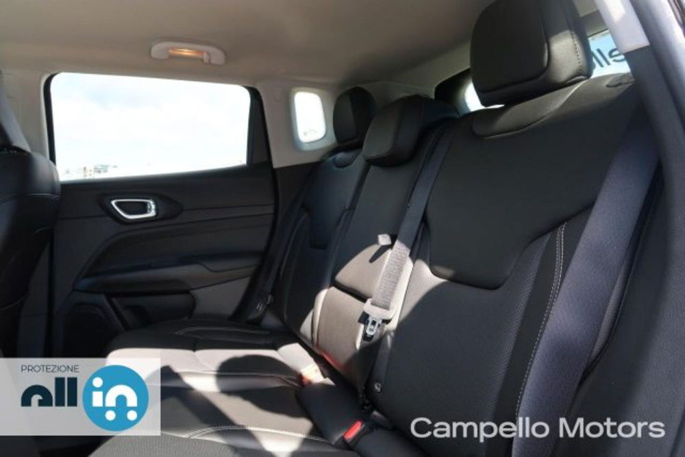 Jeep Compass nuova a Venezia (6)