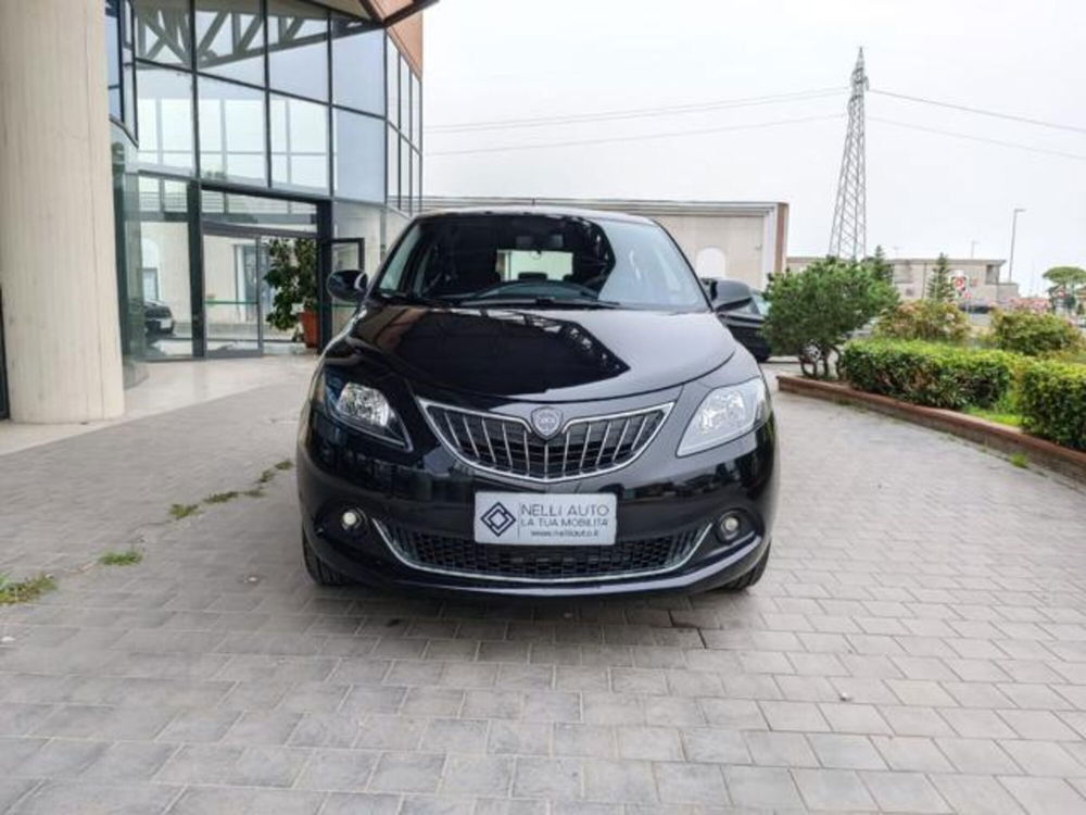 Lancia Ypsilon nuova a Pisa (16)