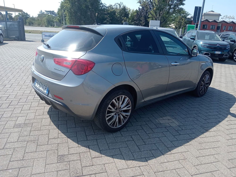 Alfa Romeo Giulietta usata a Alessandria (4)