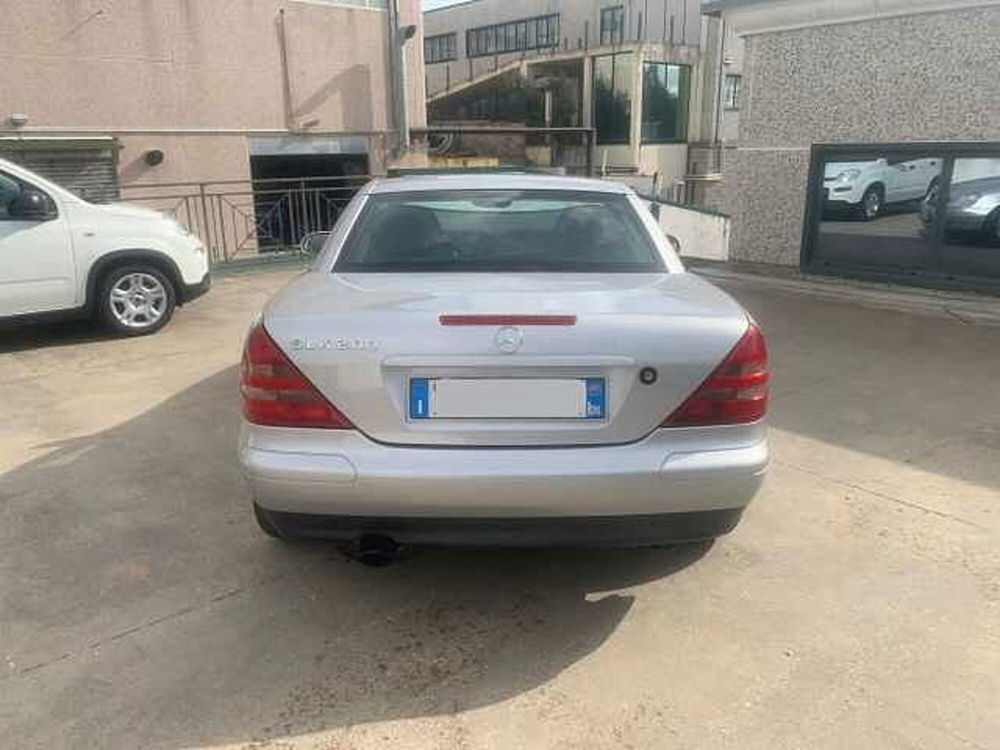 Mercedes-Benz SLK usata a Roma (12)