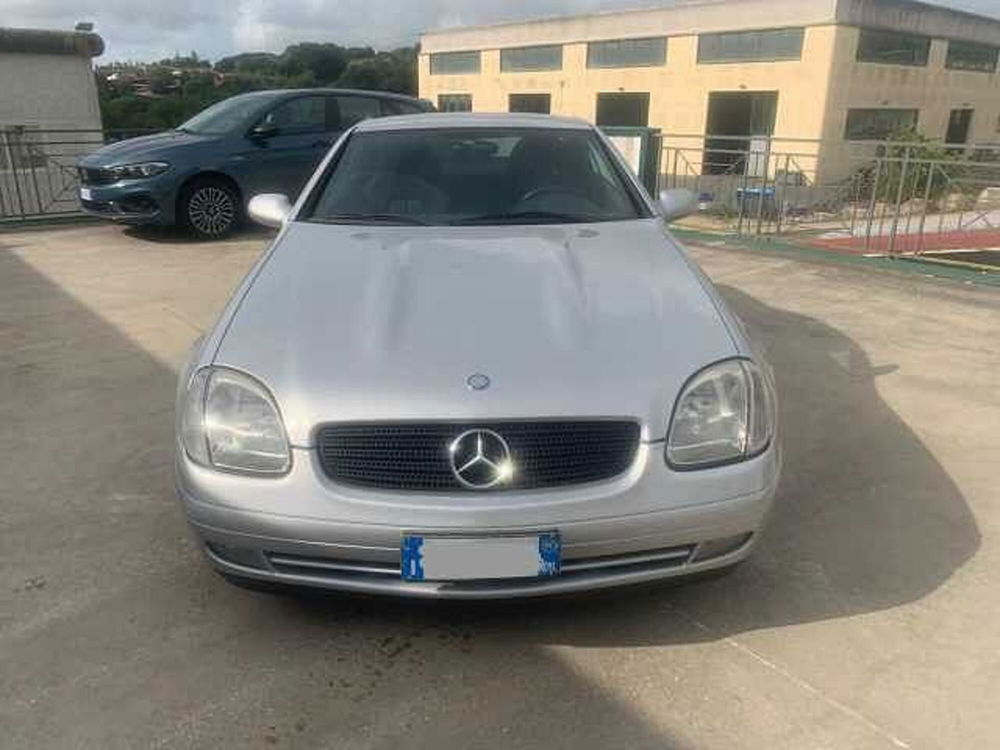 Mercedes-Benz SLK usata a Roma (17)