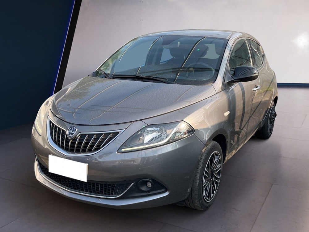 Lancia Ypsilon usata a Torino (3)