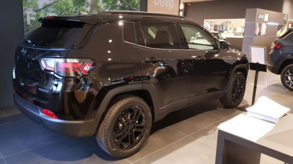 Jeep Compass nuova a Modena (4)