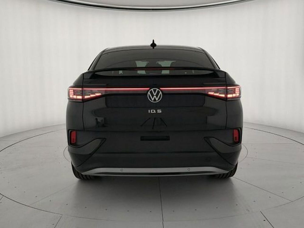 Volkswagen ID.5 nuova a Vicenza (5)