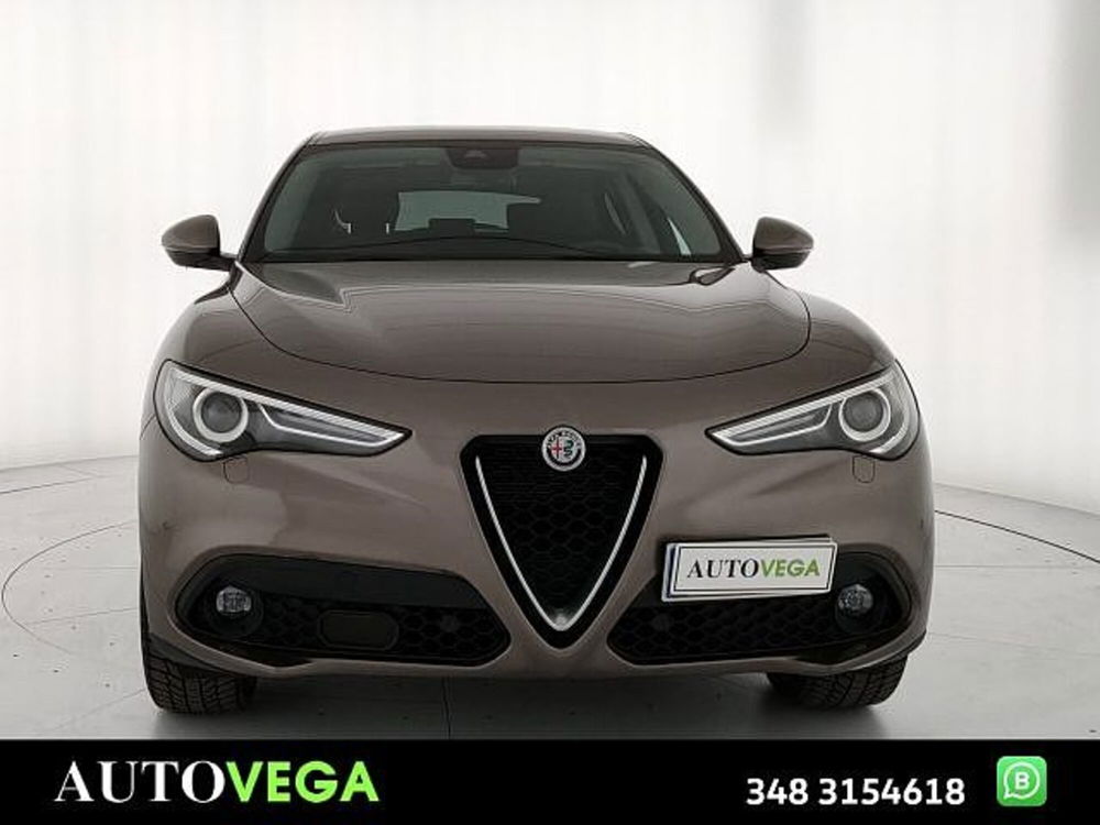 Alfa Romeo Stelvio usata a Vicenza (2)