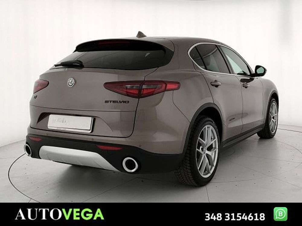 Alfa Romeo Stelvio usata a Vicenza (3)