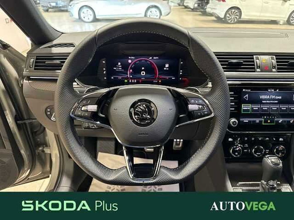 Skoda Superb nuova a Vicenza (9)