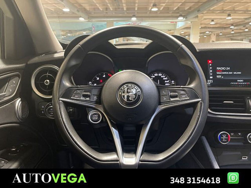 Alfa Romeo Stelvio usata a Vicenza (11)