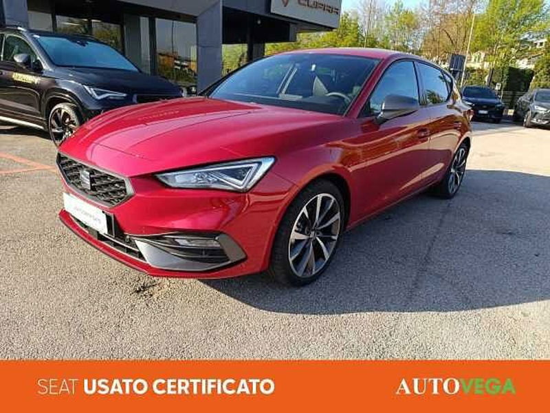 SEAT Leon 2.0 tdi FR 150cv dsg del 2024 usata a Vicenza