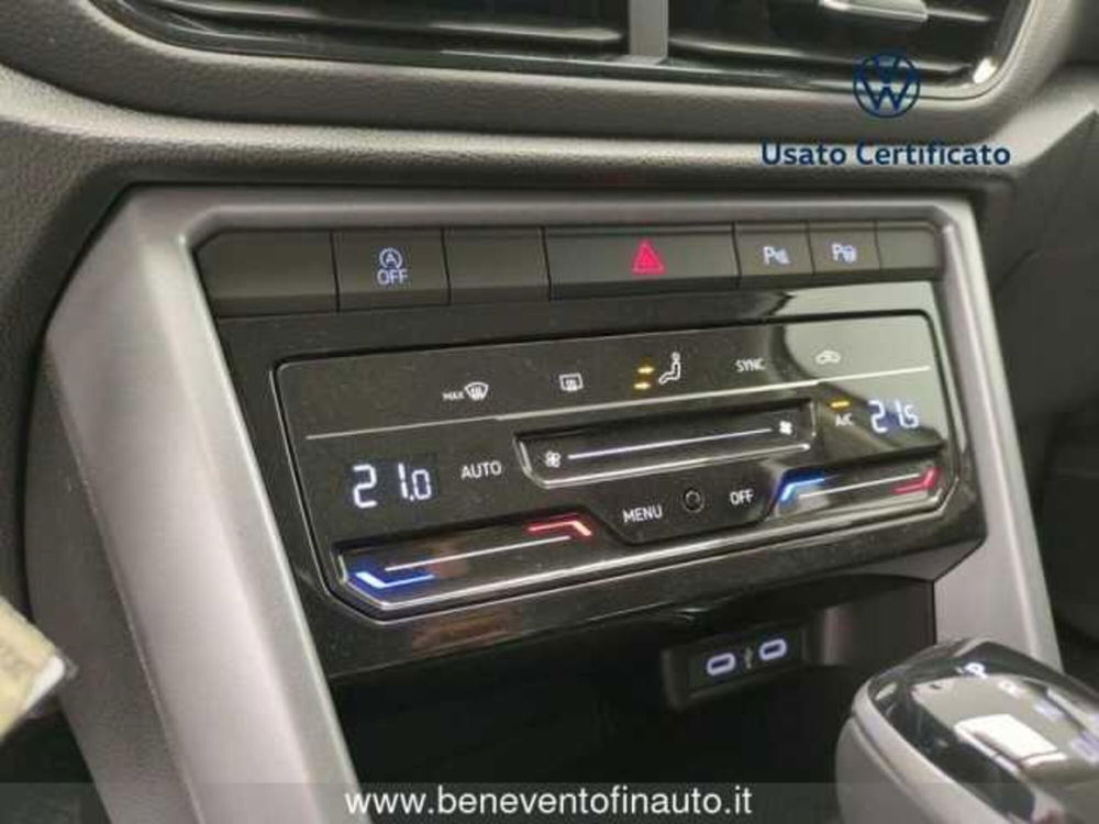 Volkswagen T-Roc nuova a Avellino (20)